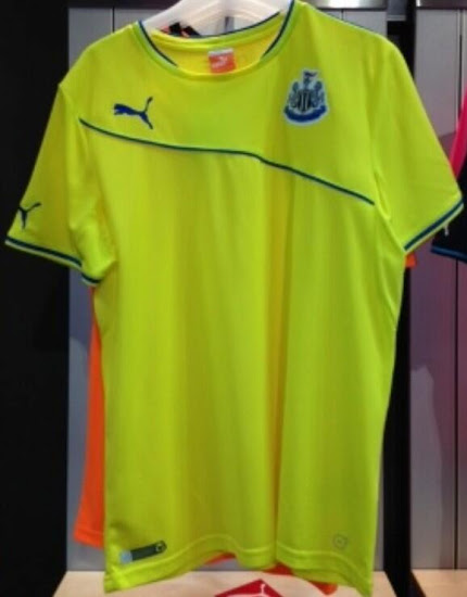 http://www.football-shirts.co.uk/fans/wp-content/uploads/2013/05/Newcastle-13-14-Puma-Away-Kit.jpg